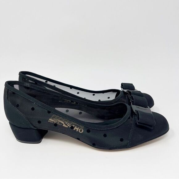 Salvatore Ferragamo Vara Mesh Pumps NWOTS - Picture 2 of 6